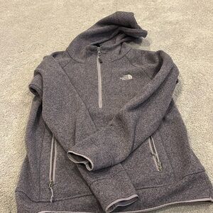 Northface women’s jacket, pullover, medium